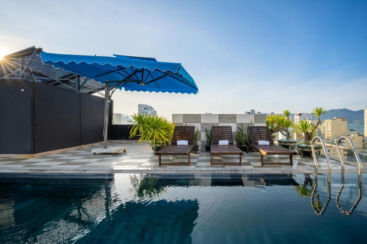 Phoenix 1 Hotel & Apartments Дананг Екстериор снимка